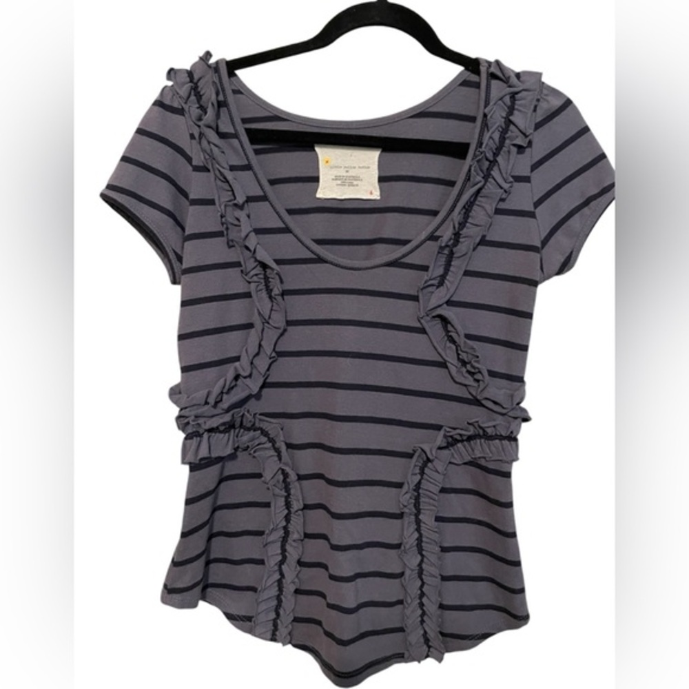 Little Yellow Button boutique tee with ruffle detail size M